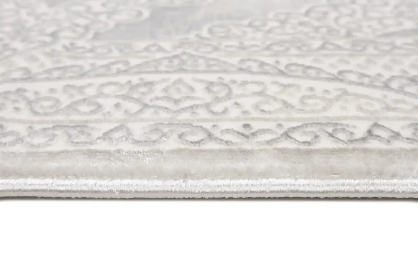 Tomasio Classic Rug Ivory and Grey detail