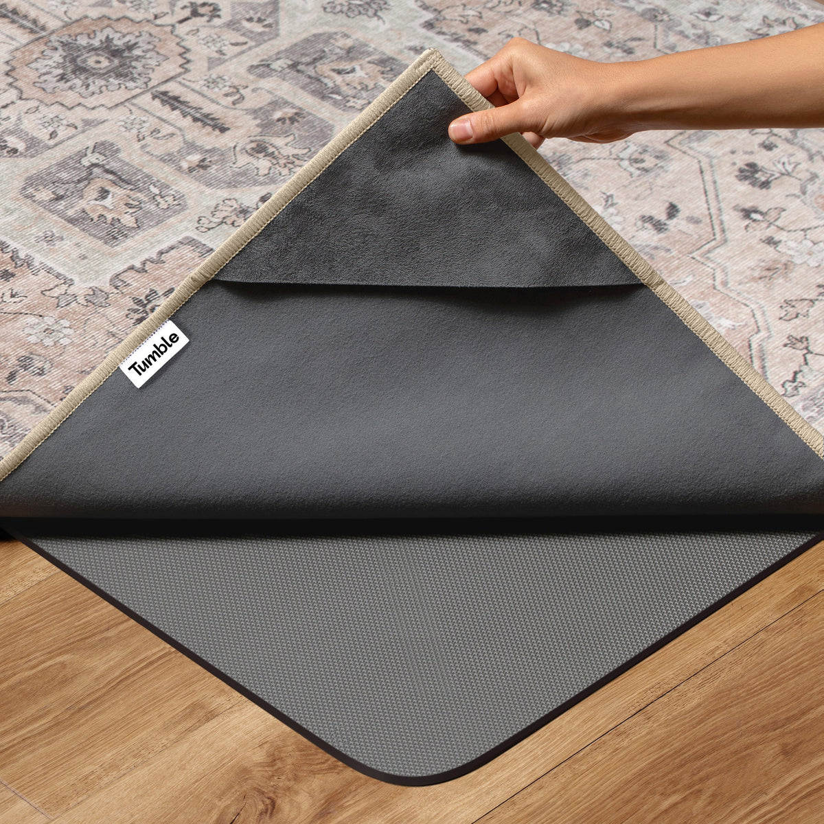 Amara Rug – Blush & Grey detail