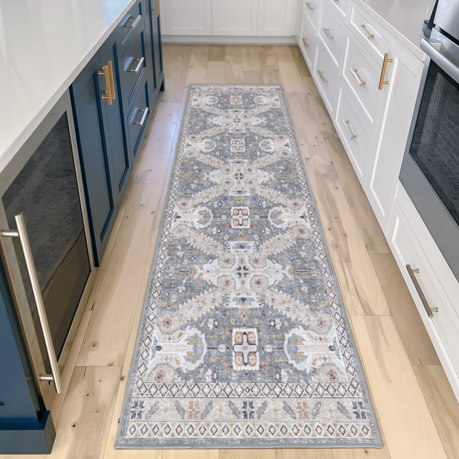 Sable Rug – Silver & Multi in room
